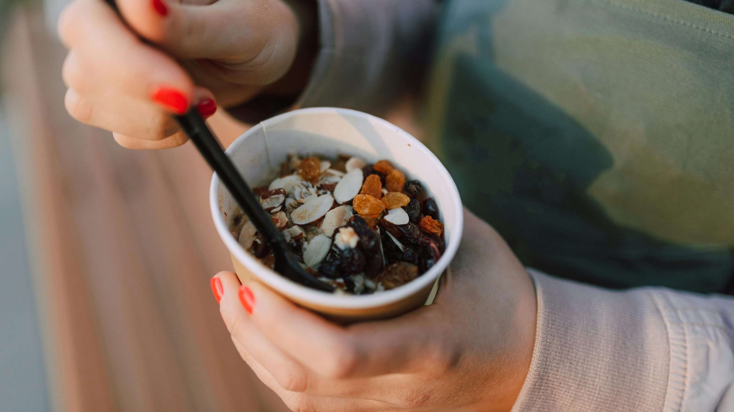 An image of a raisin bowl 